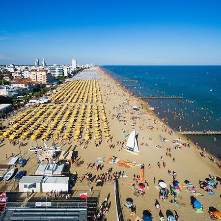 Mansarda 7 Trilocale, Bafile241 - 2' Piano No Ascensore - Adria Holiday Jesolo - Family Apartment Kültér fotó